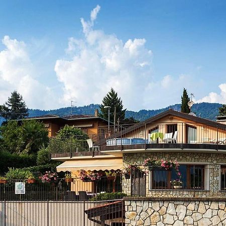 Il Sasso Bianco Bb Lägenhet Comerio Exteriör bild